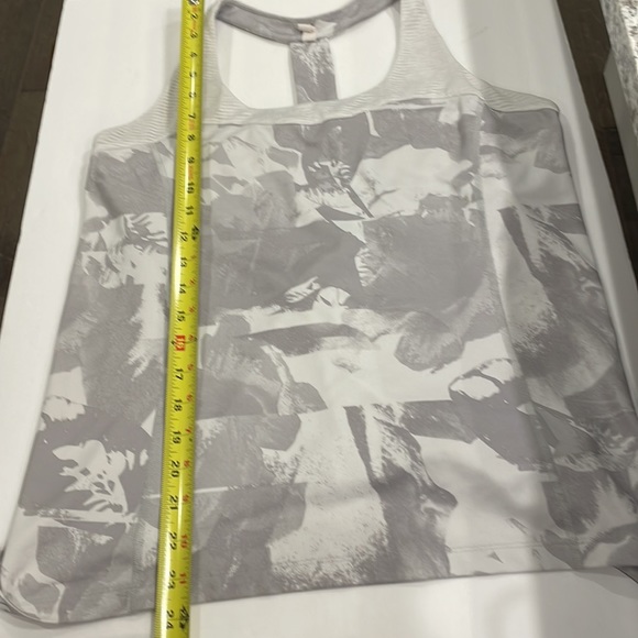 Lucy gray/white patterned tank, size Large - Picture 8 of 8